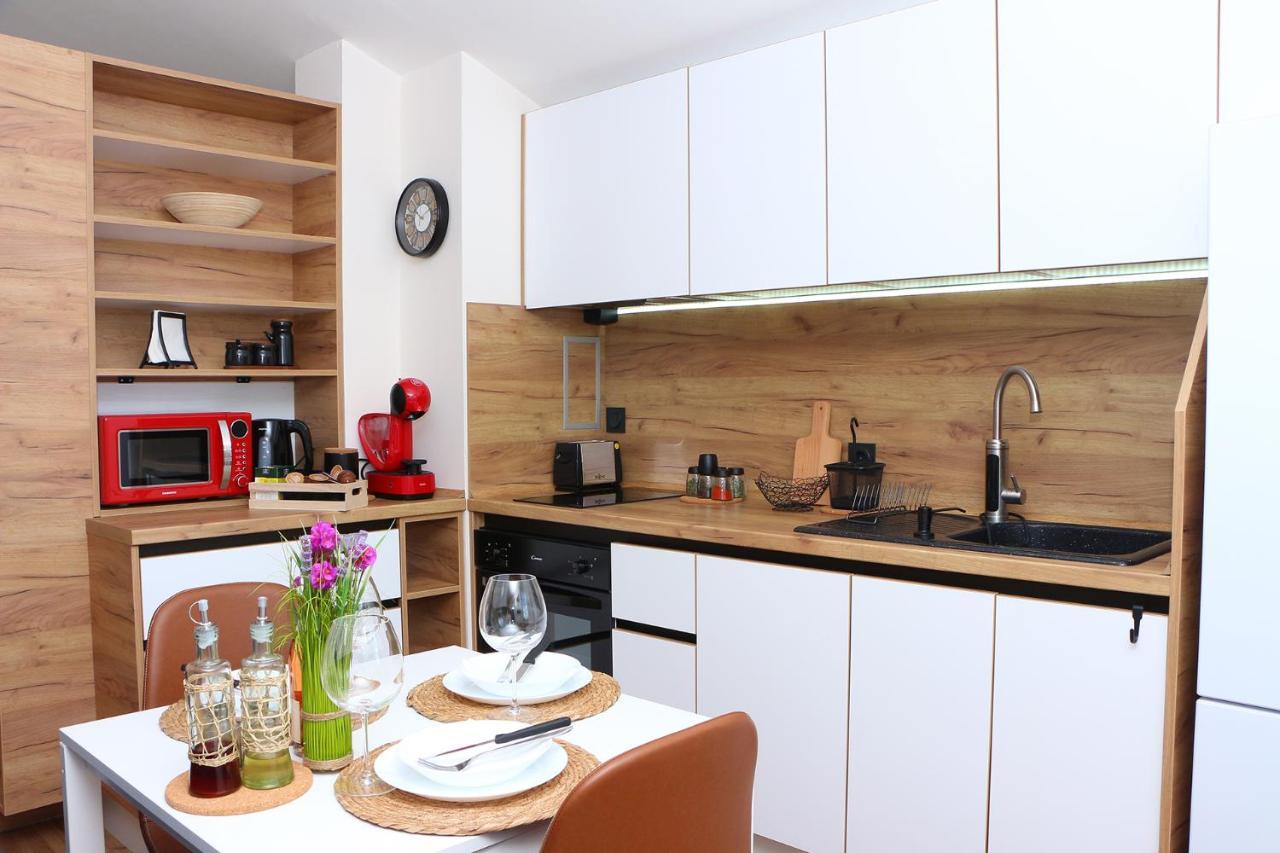 Shik & Chic In The Heart Of Burgas # 5Min From Beach # New Exteriör bild