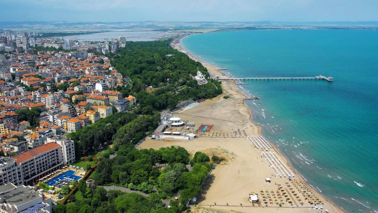 Shik & Chic In The Heart Of Burgas # 5Min From Beach # New Lägenhet Exteriör bild