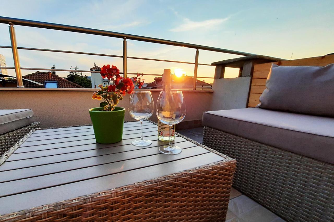 Shik & Chic In The Heart Of Burgas # 5Min From Beach # New Exteriör bild