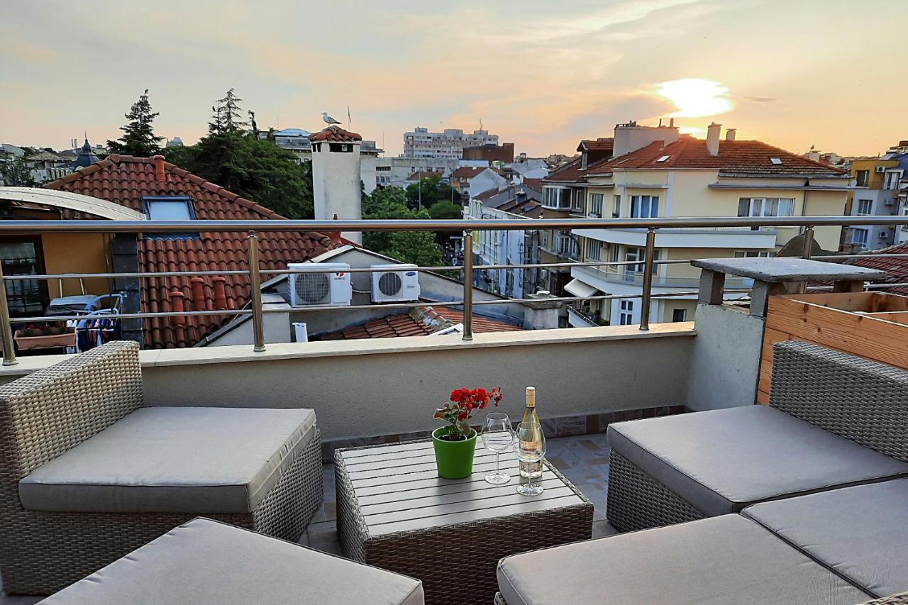 Shik & Chic In The Heart Of Burgas # 5Min From Beach # New Lägenhet Exteriör bild